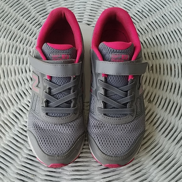 new balance velcro sneakers for womens